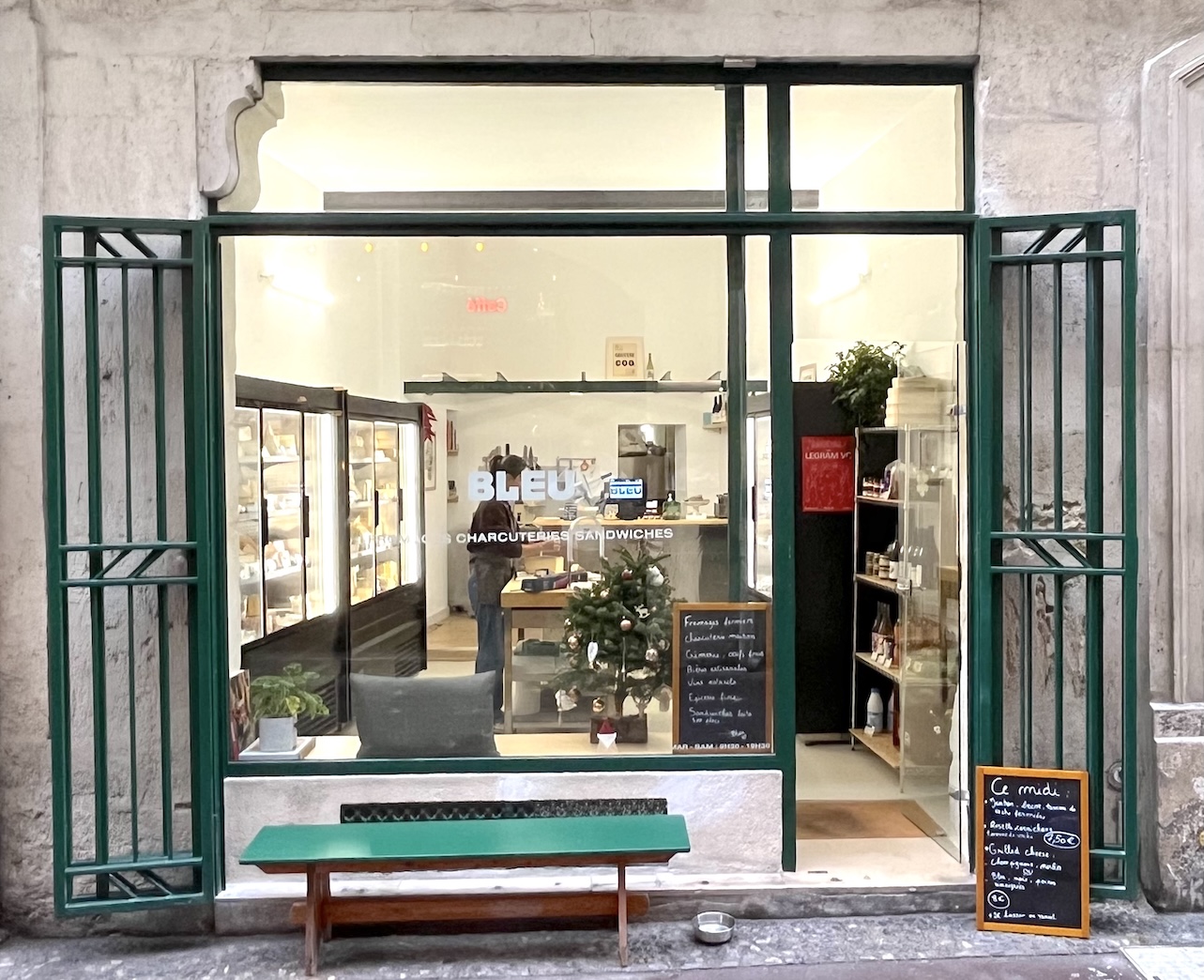 Bleu crÚmerie écusson Montpellier