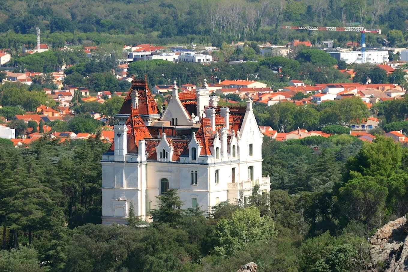 🏰 Château de Valmy : le joyau Art Nouveau d’Argelès-sur-Mer, entre histoire, vignobles et événements d’exception
