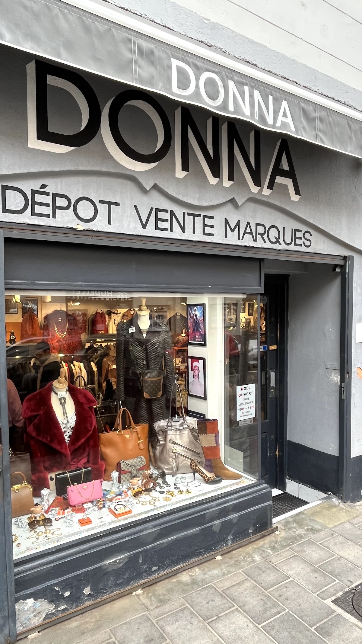 👜✨ Donna : Le Dépôt-Vente Luxe qui Rend les Grandes Marques Accessibles à Perpignan