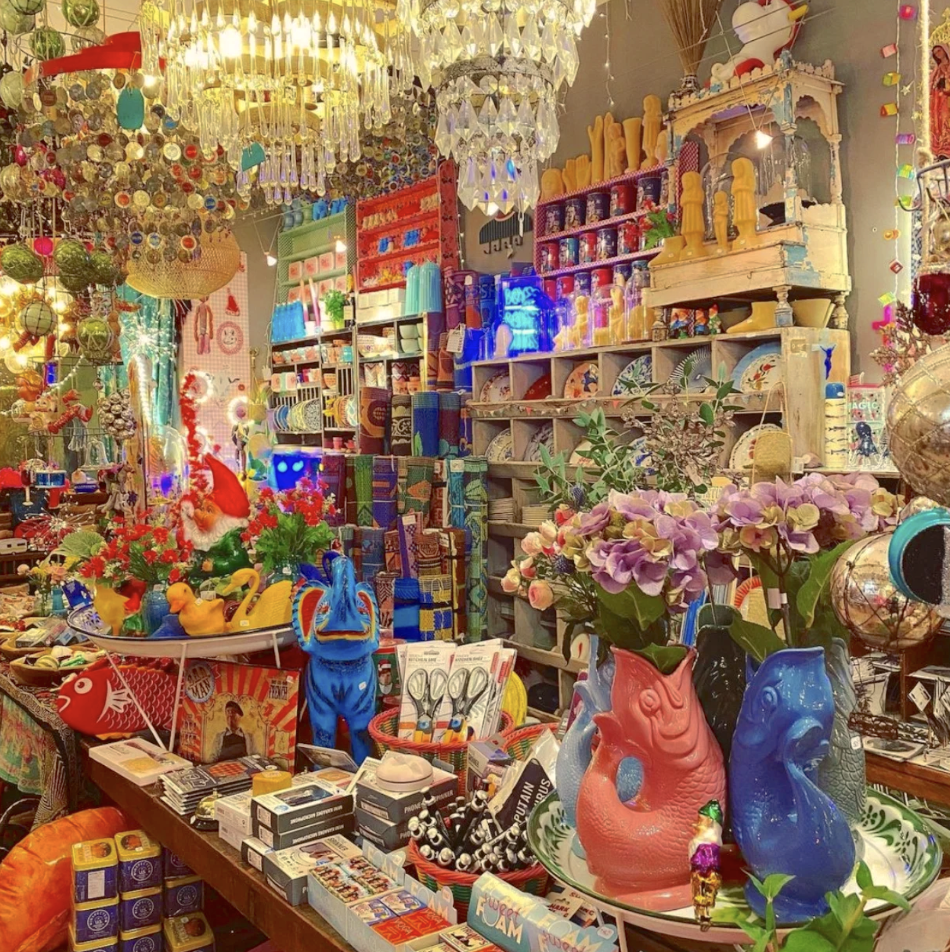 🌈✨ État d’Âme : La Caverne d’Ali Baba du Kitsch et de la Déco Insolite à Montpellier