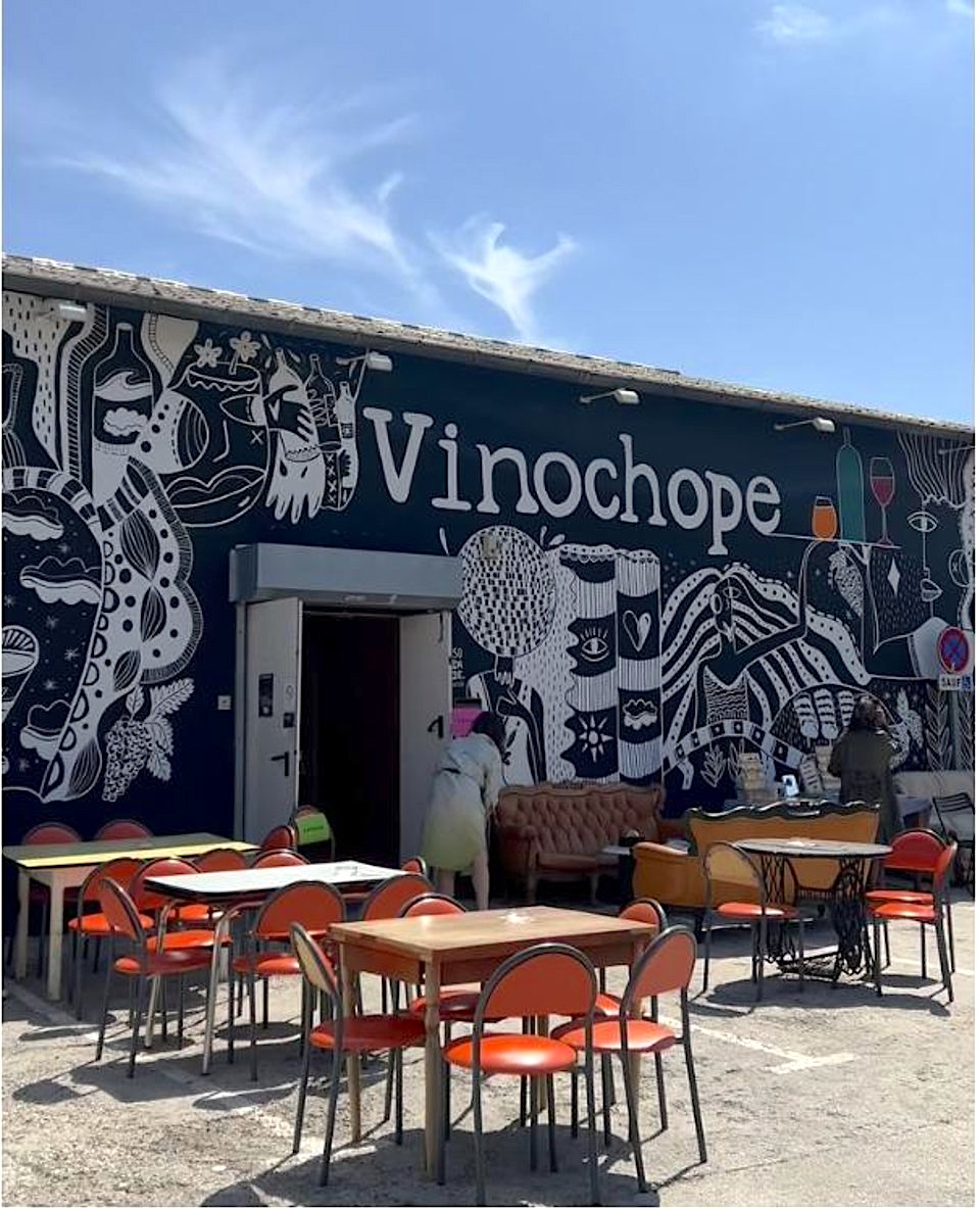 🍷🎸 Vinochope : la cave-bar-concert qui fait vibrer Perpignan