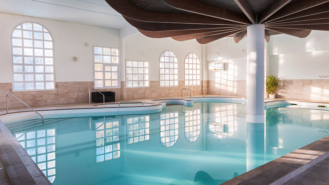 Côté Thalasso Vue Piscine intérieure